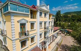 Aykun Hotel